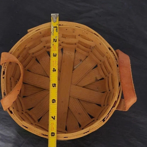 Peterboro Basket Co, Leather Handles Vintage Medium Round 8 in. . - Picture 5 of 7